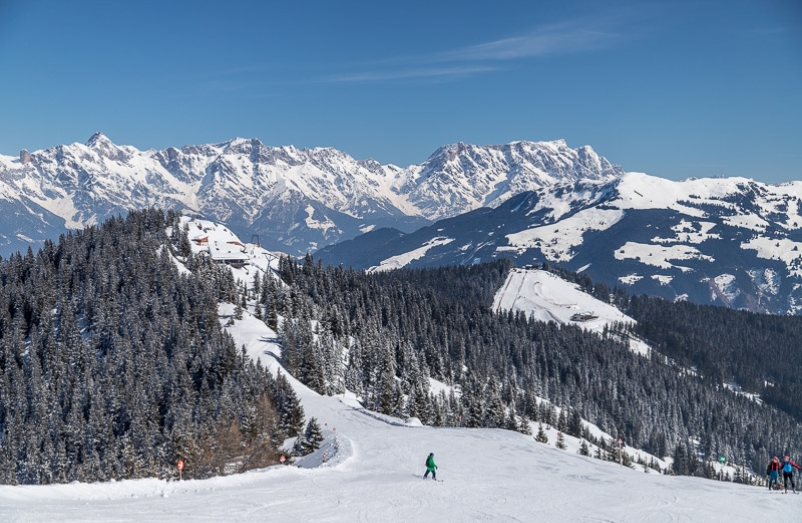 How to Plan and Book the Perfect Ski Trip