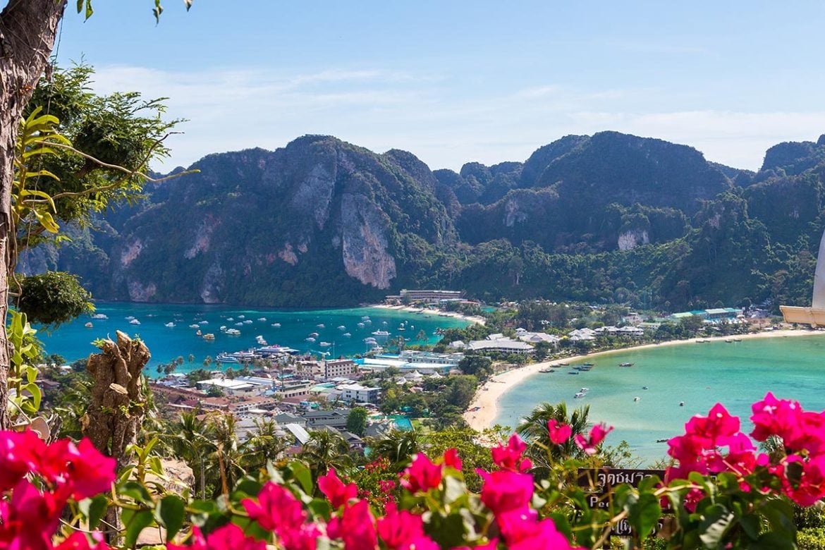 9 Top Reasons Why You Must Visit Thailand